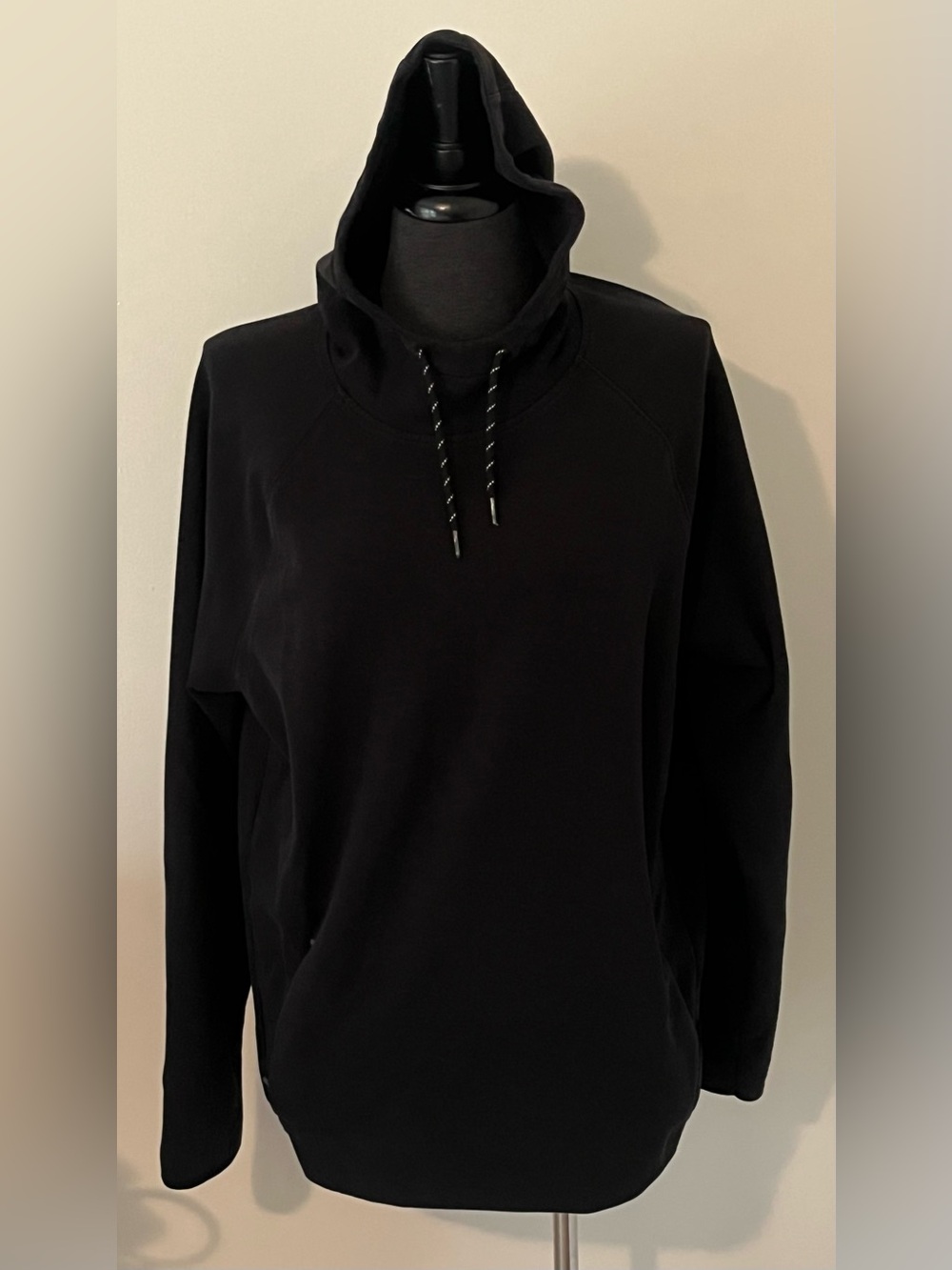 Old Navy Men's Black Pullover Hoodie